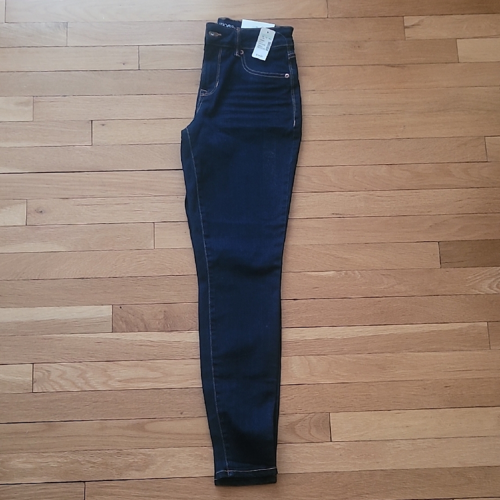 Women's Dark Wash High Rise Jeans